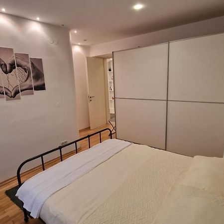 Apartman Roses Zagreb Bagian luar foto