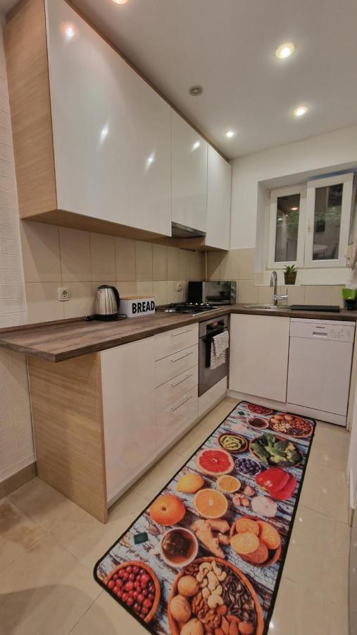 Apartman Roses Zagreb Bagian luar foto
