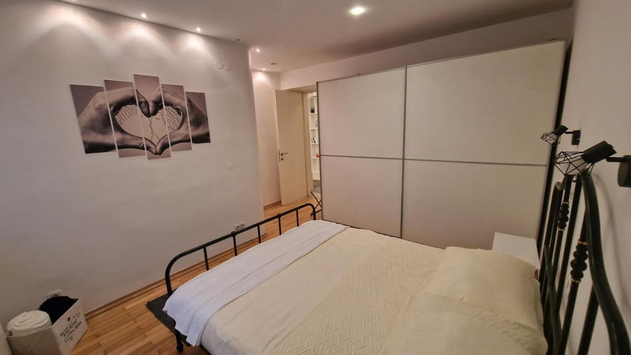 Apartman Roses Zagreb Bagian luar foto