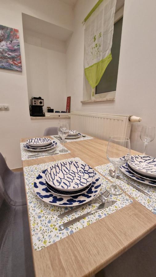 Apartman Roses Zagreb Bagian luar foto